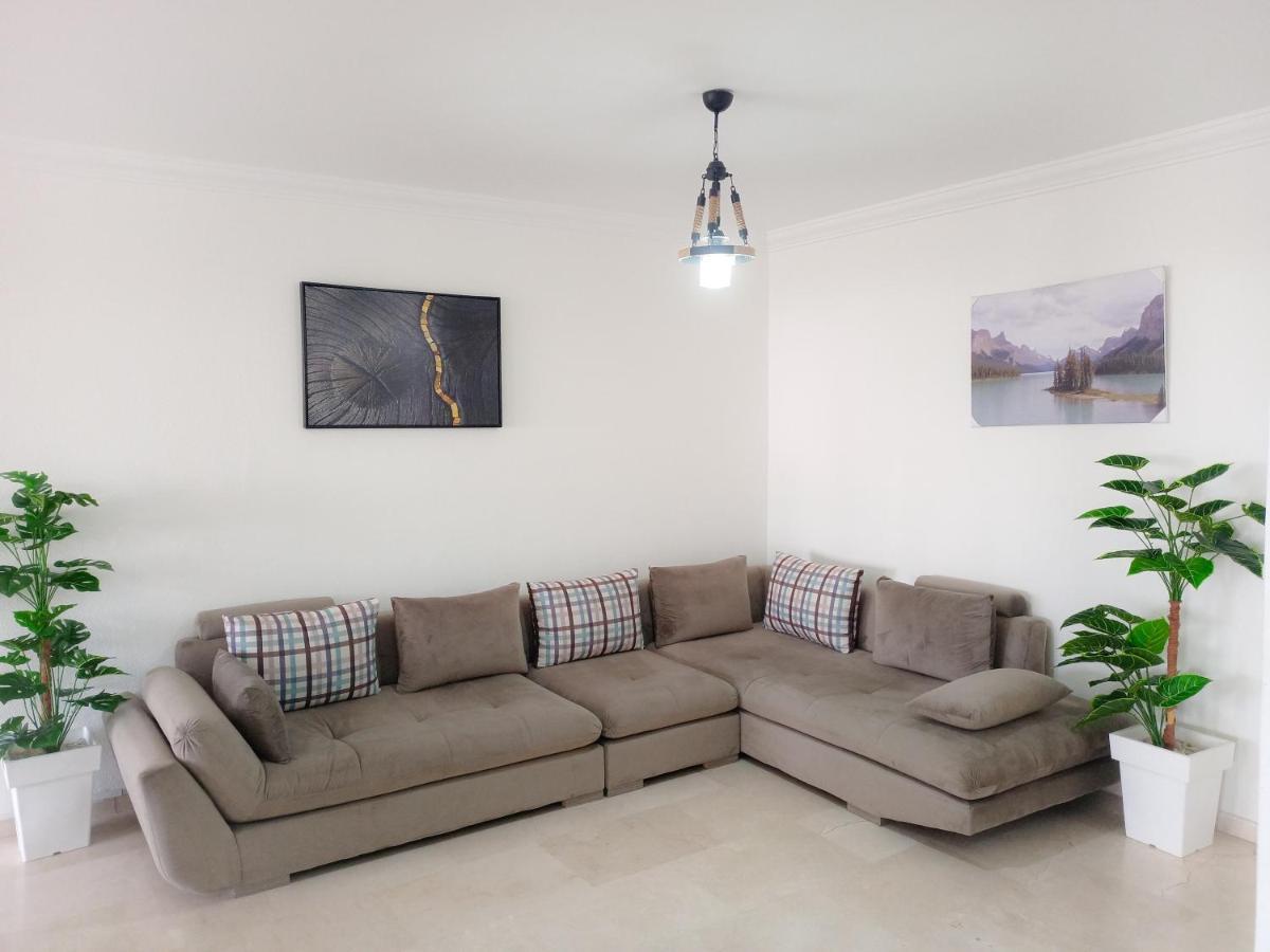 Amazing Appartement Au Centre Ville En Face Hilton & Gare Train De Tgv De Tanger 외부 사진