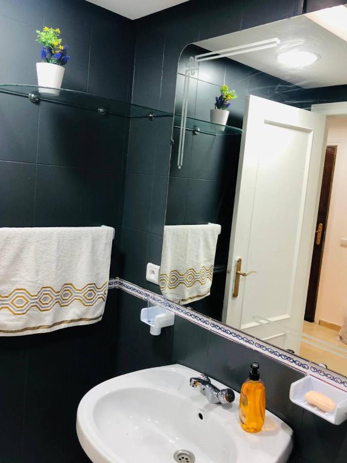 Amazing Appartement Au Centre Ville En Face Hilton & Gare Train De Tgv De Tanger 외부 사진