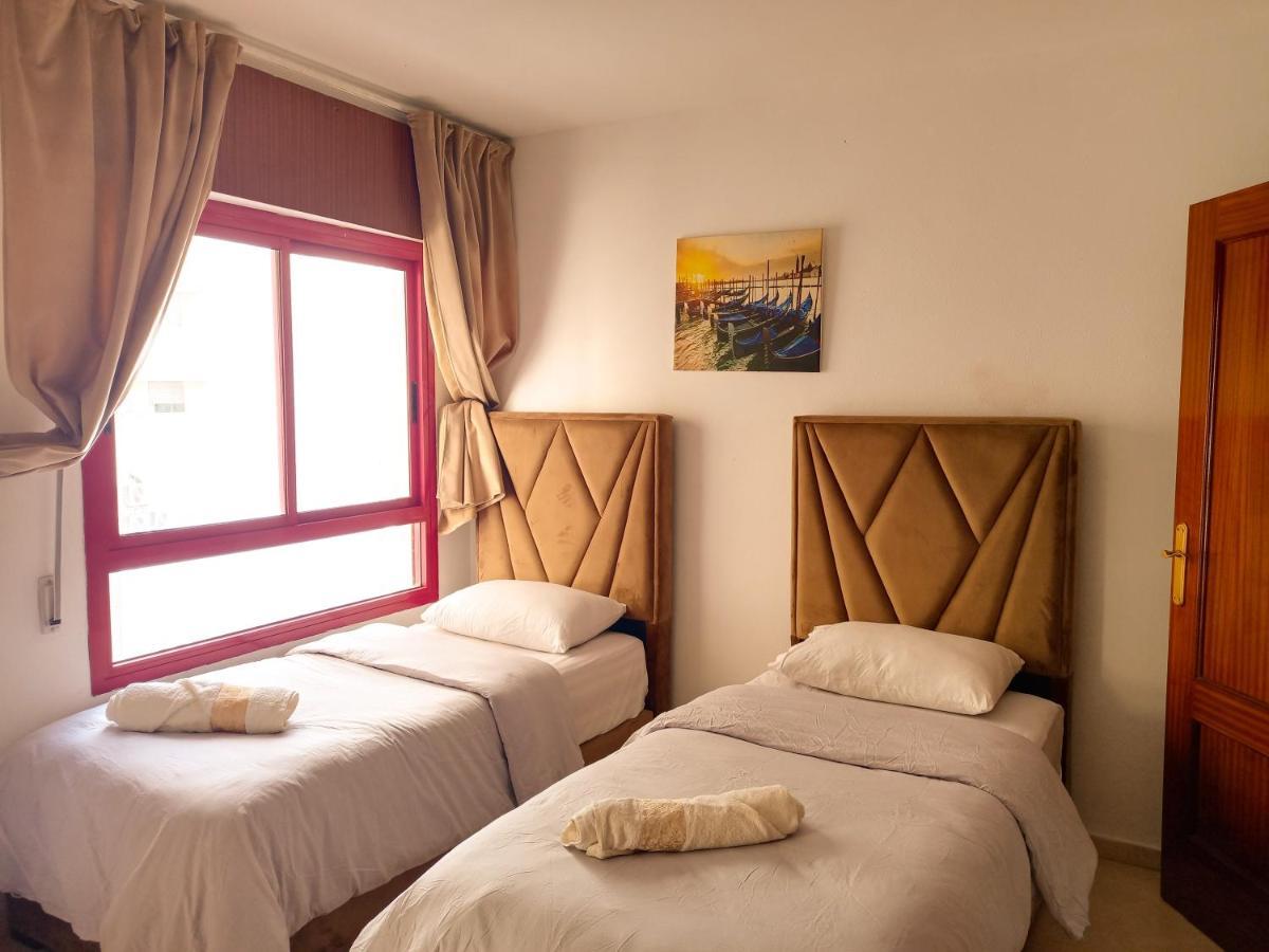 Amazing Appartement Au Centre Ville En Face Hilton & Gare Train De Tgv De Tanger 외부 사진