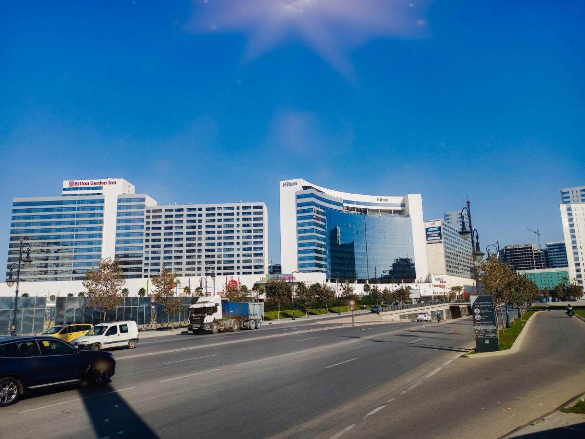Amazing Appartement Au Centre Ville En Face Hilton & Gare Train De Tgv De Tanger 외부 사진